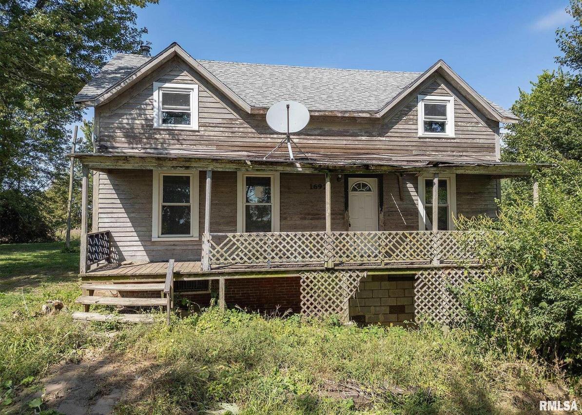 16924 100th Ave., Galva, IL 61434