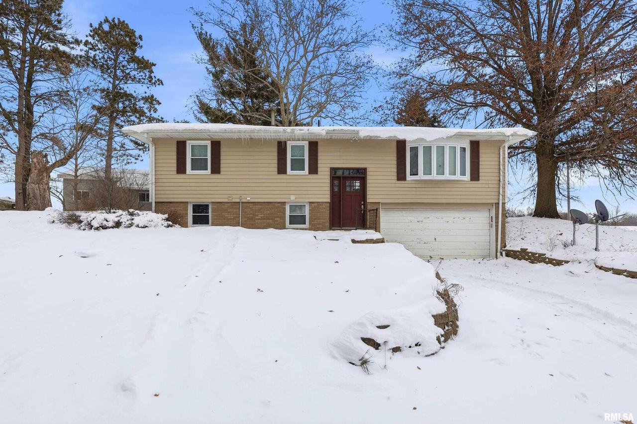 22503 45th Ave., Port Byron, IL 61275