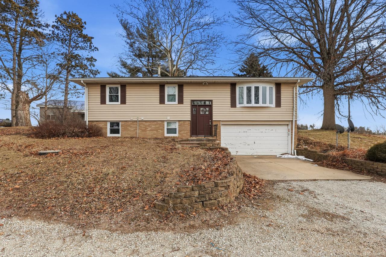 22503 45th Ave., Port Byron, IL 61275