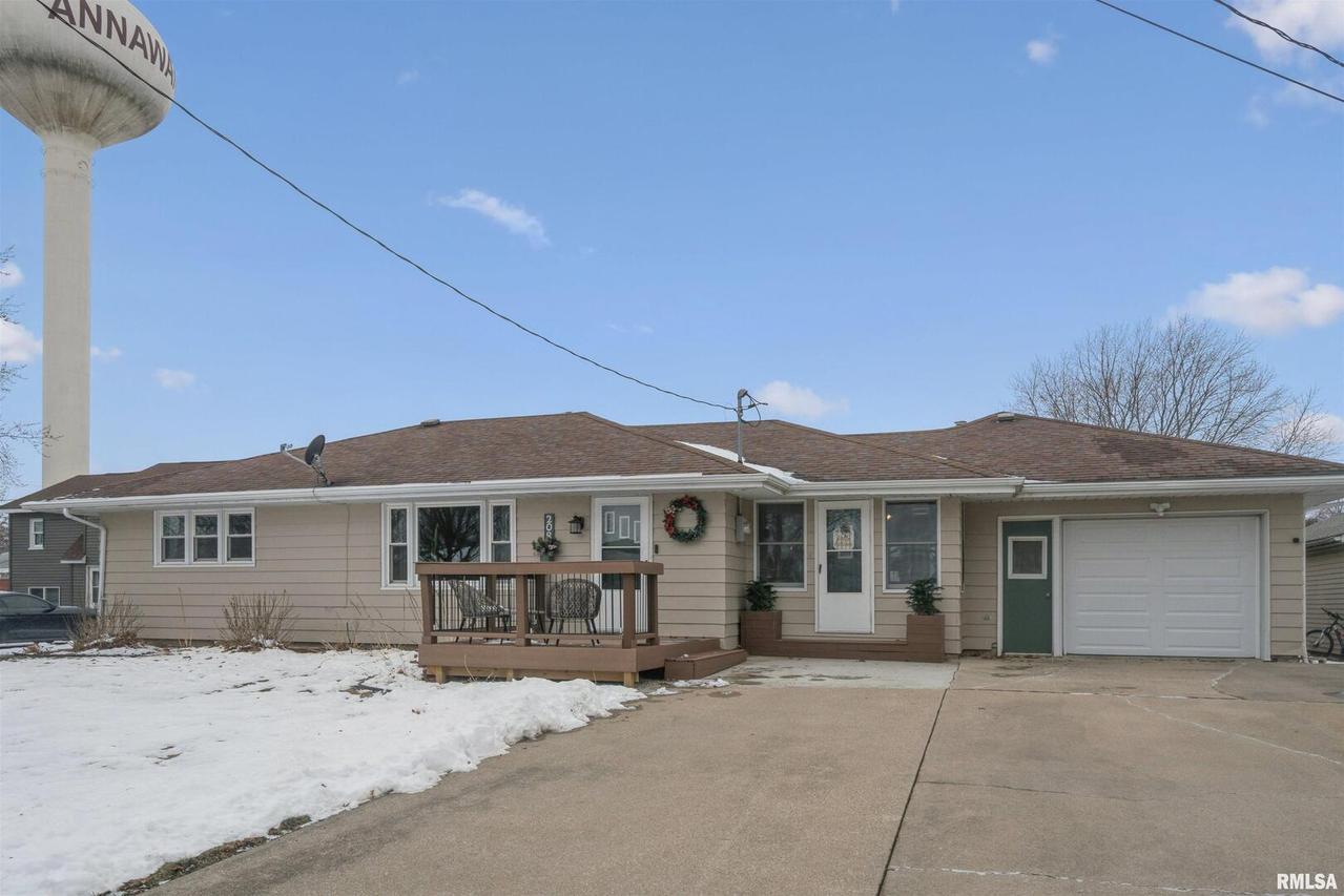 208 N Depot St., Annawan, IL 61234