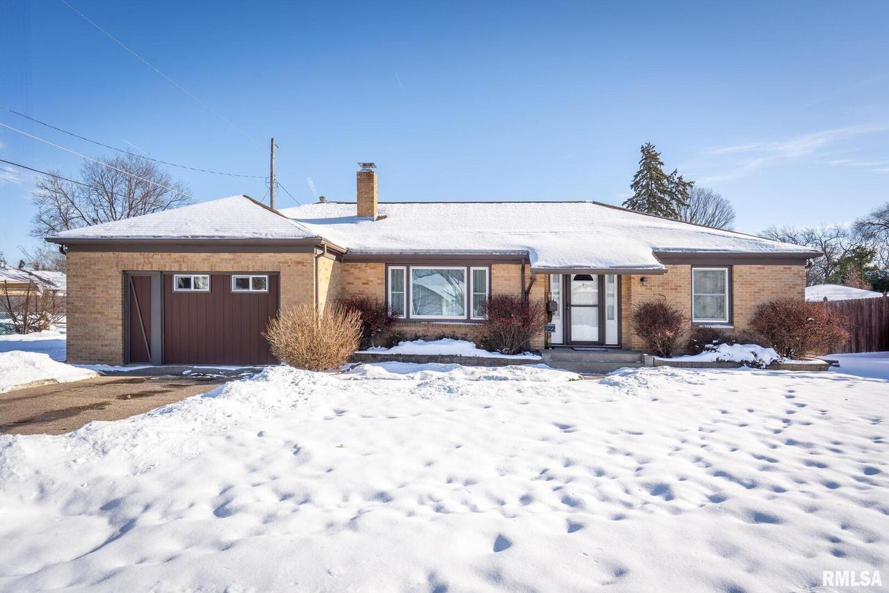 622 53rd St., Moline, IL 61265