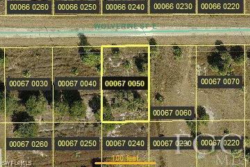 814 Wolverine St., Lehigh Acres, FL 33974