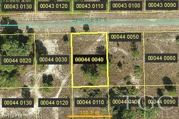 1244 Spruce St., Lehigh Acres, FL 33974