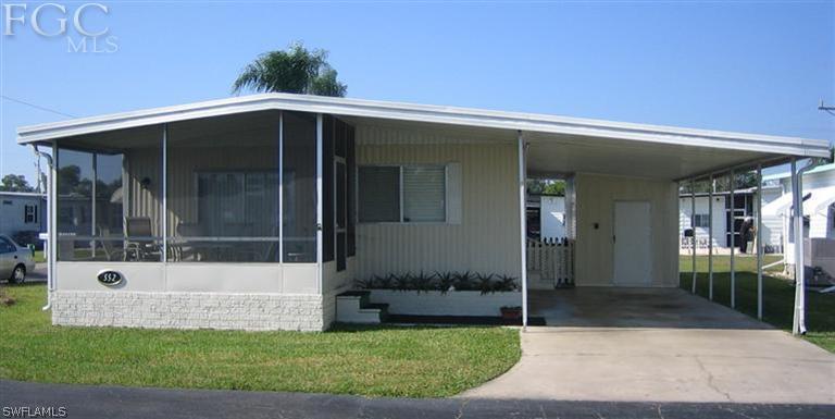 552 Freedom St., North Fort Myers, FL 33917