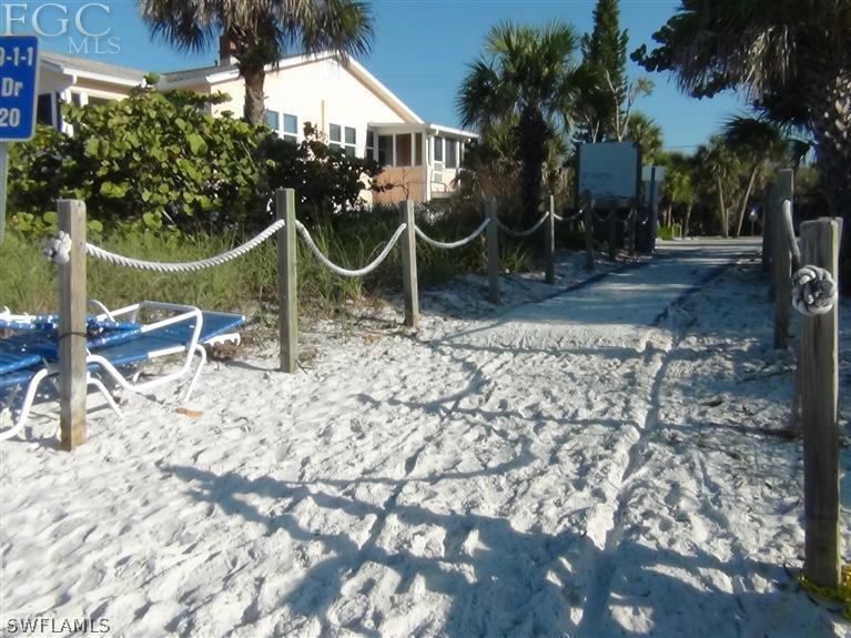 130 Coconut Dr., Fort Myers Beach, FL 33931