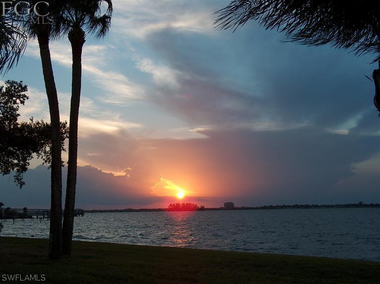 3225 E Riverside Dr. #23, Fort Myers, FL 33916
