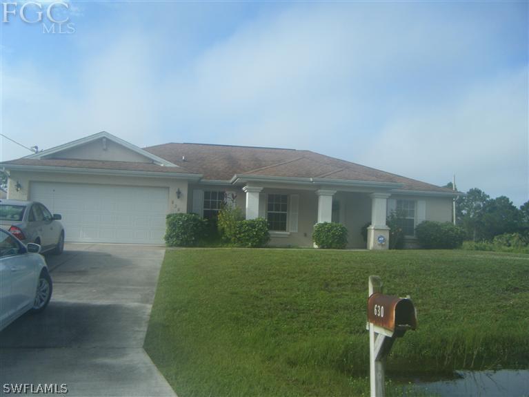 630 Foxchase Dr., Lehigh Acres, FL 33974