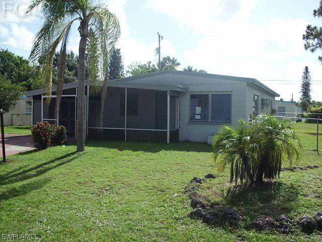 124 Apache St., Lehigh Acres, FL 33936
