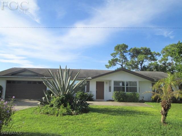 410 Hollywood St., Lehigh Acres, FL 33936