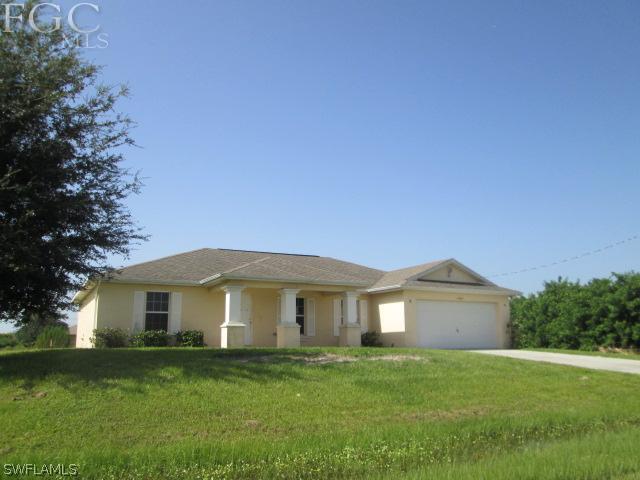 4909 Beauty St., Lehigh Acres, FL 33971