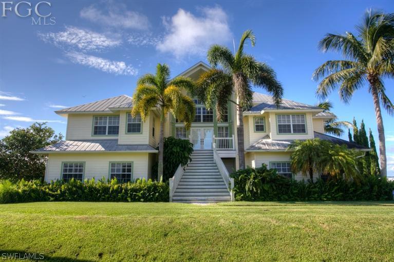 2272 Macadamia Ln., St. James City, FL 33956