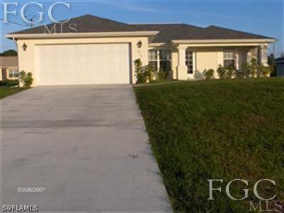 415 Bell Blvd., Lehigh Acres, FL 33936