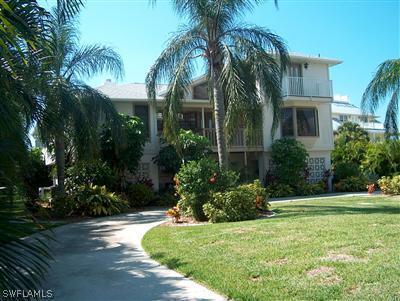 2301 8th Ave., St. James City, FL 33956