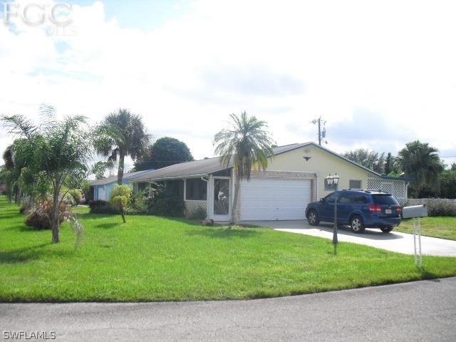 323 Dellwood Avenue, Lehigh Acres, FL 33936