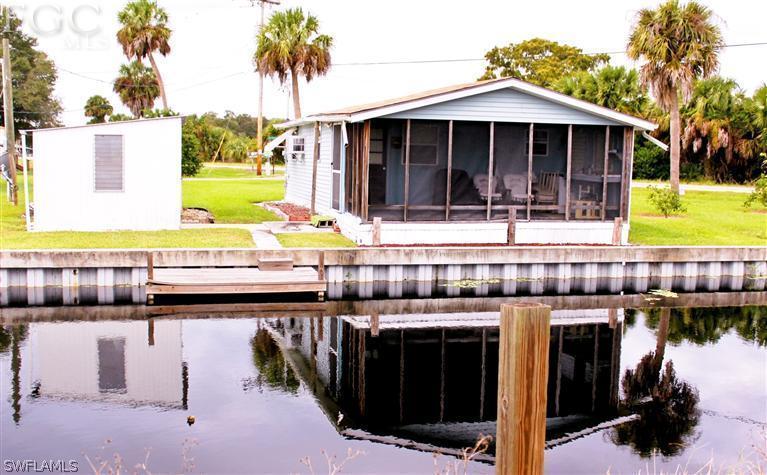 1013 Blue Heron Ln., Moore Haven, FL 33471