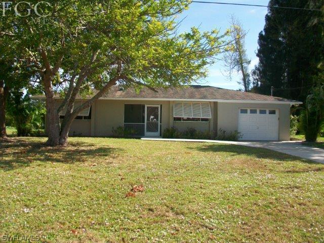 607 NE 17th Pl., Cape Coral, FL 33909