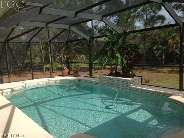 713 Creuset Ave., Lehigh Acres, FL 33974