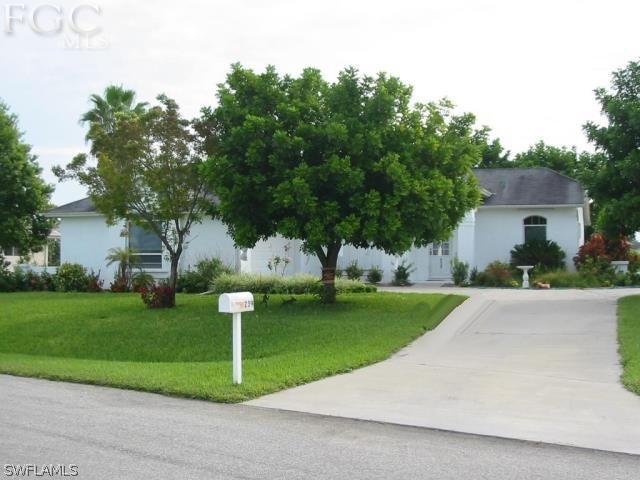 239 Lauberge Ct., Lehigh Acres, FL 33936