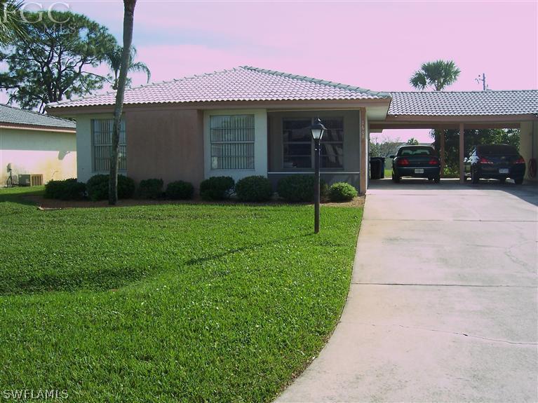 1608 Ridgecrest St., Lehigh Acres, FL 33936