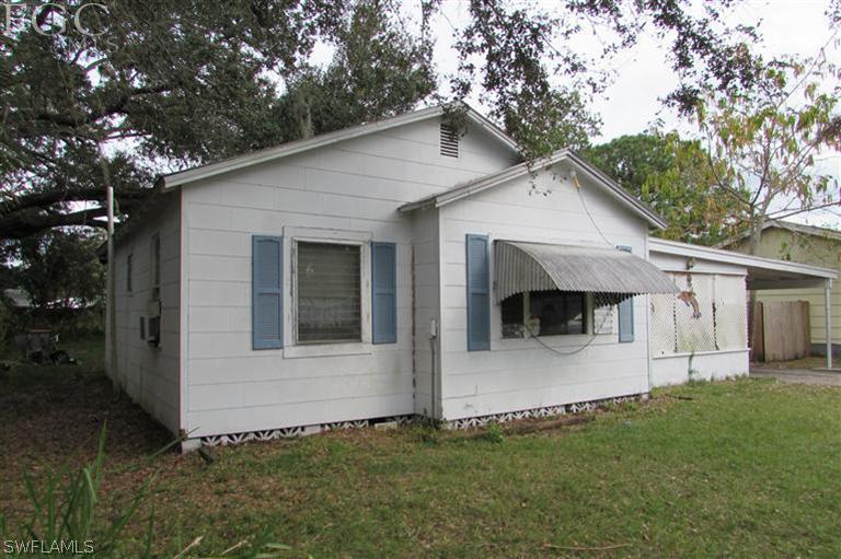 349 Fairfax Dr., Fort Myers, FL 33905