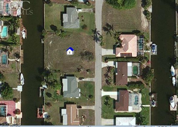5120 Manor Ct., Cape Coral, FL 33904