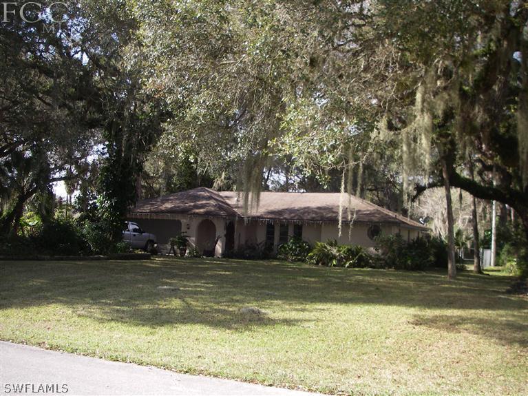 509 Edison Ave., Lehigh Acres, FL 33972