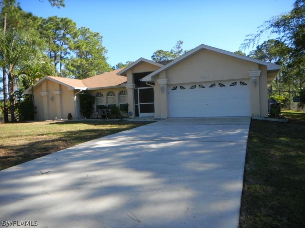 1214 Glenn Ave., Lehigh Acres, FL 33972