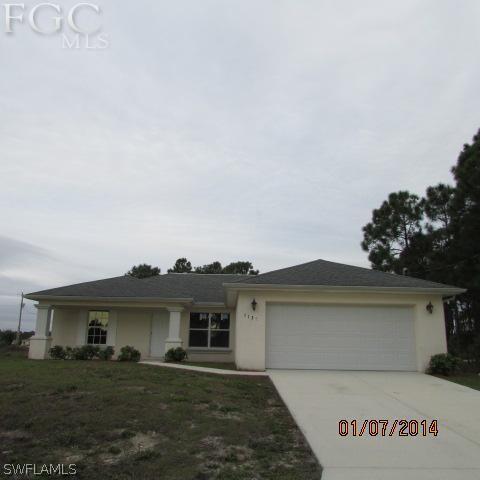 1138 Eclipse St., Lehigh Acres, FL 33974