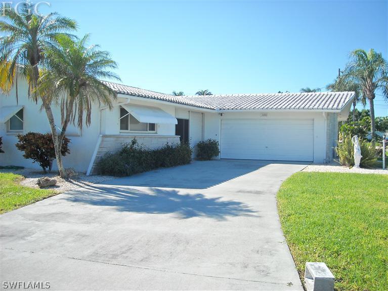 436 Pinecrest Ct., Cape Coral, FL 33904
