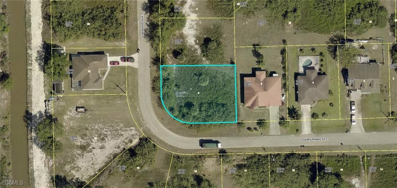 429 Caywood Ave., Lehigh Acres, FL 33974