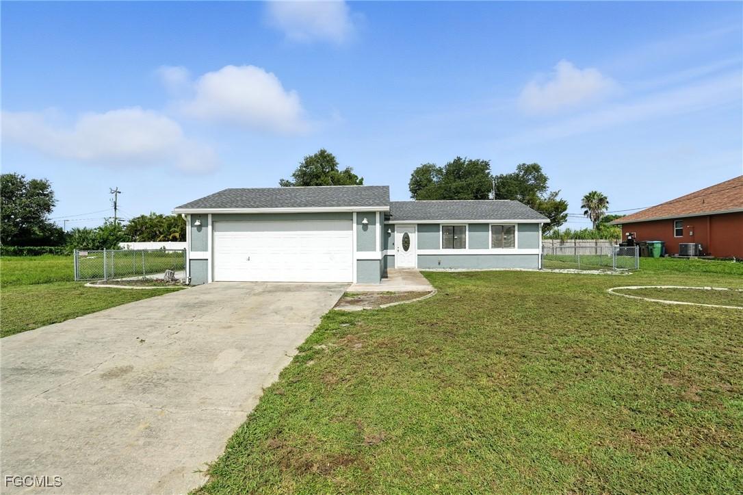 1222 NE 14th Pl., Cape Coral, FL 33909