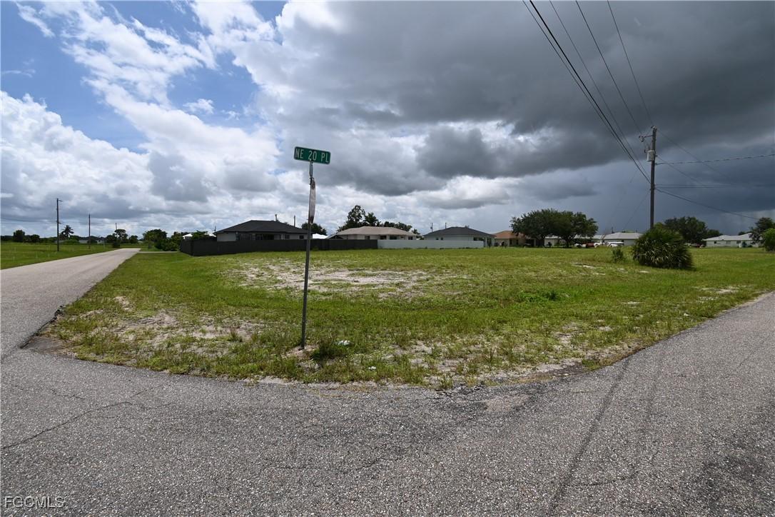 1206 NE 20th Pl., Cape Coral, FL 33909