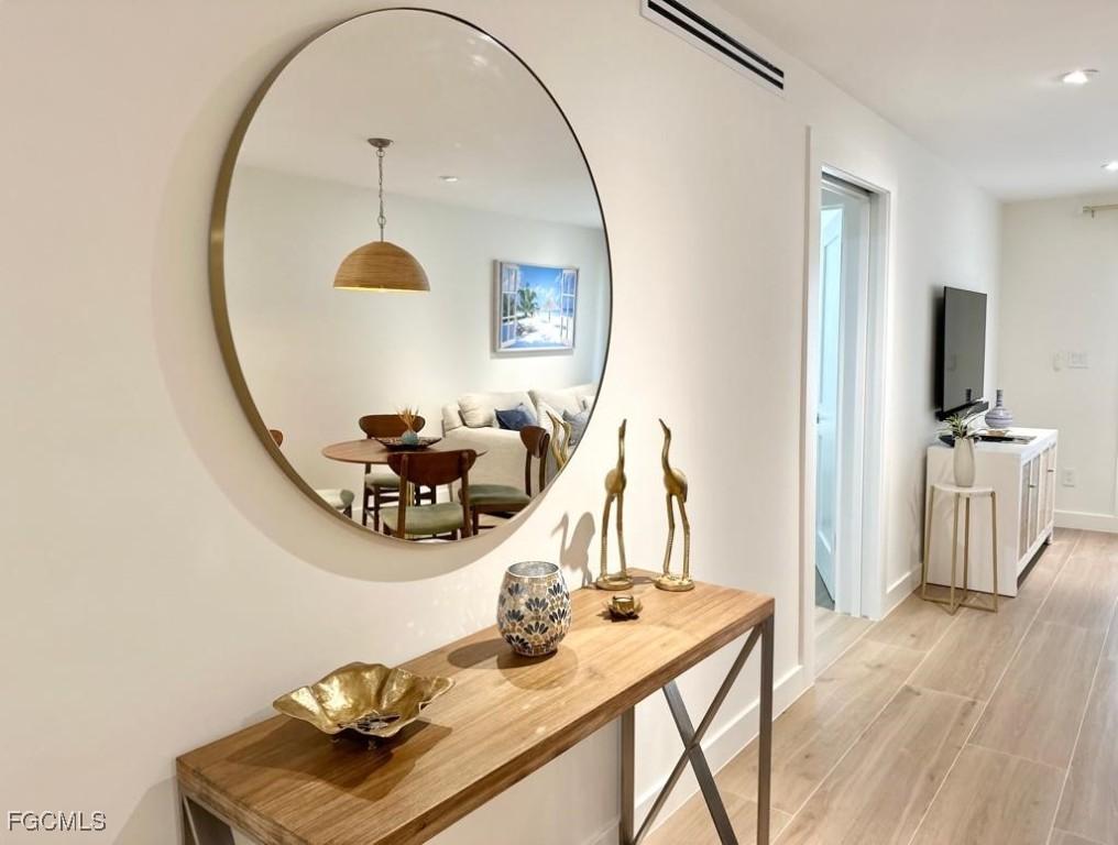 72 7th St. #112, Naples, FL 34102