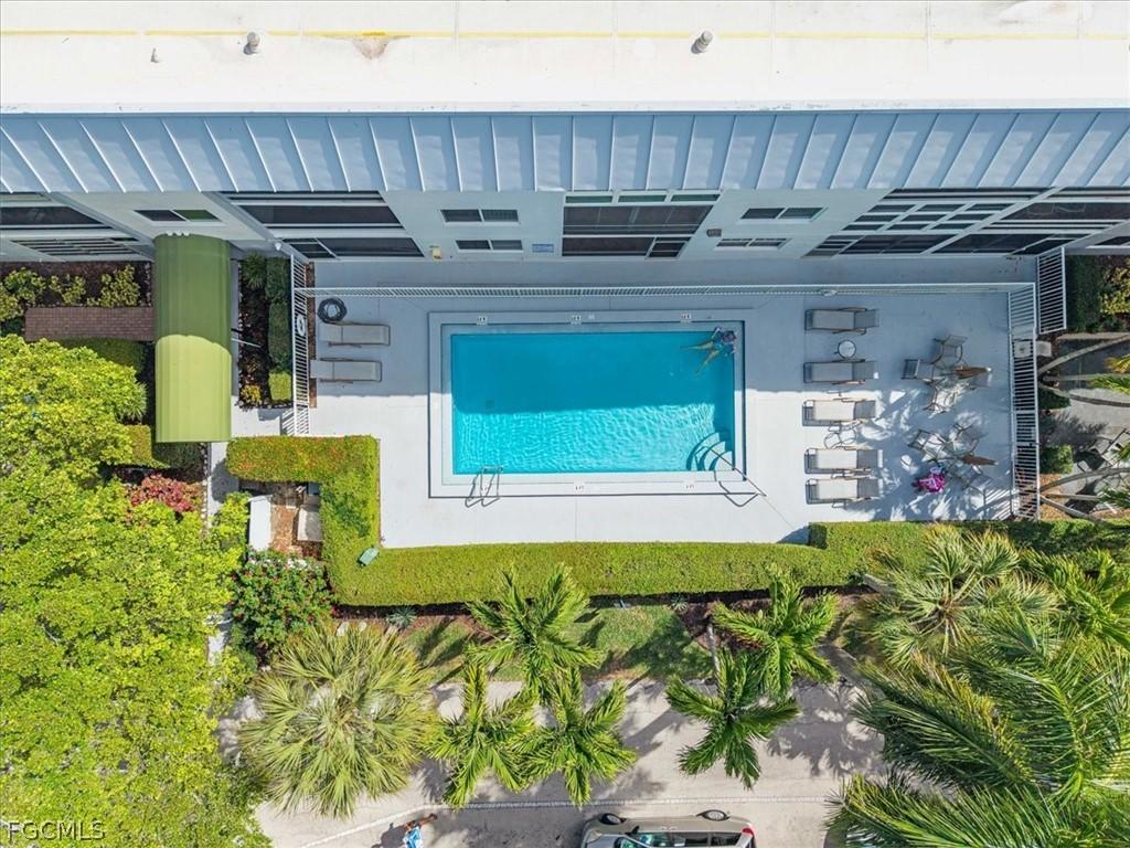 72 7th St. #112, Naples, FL 34102