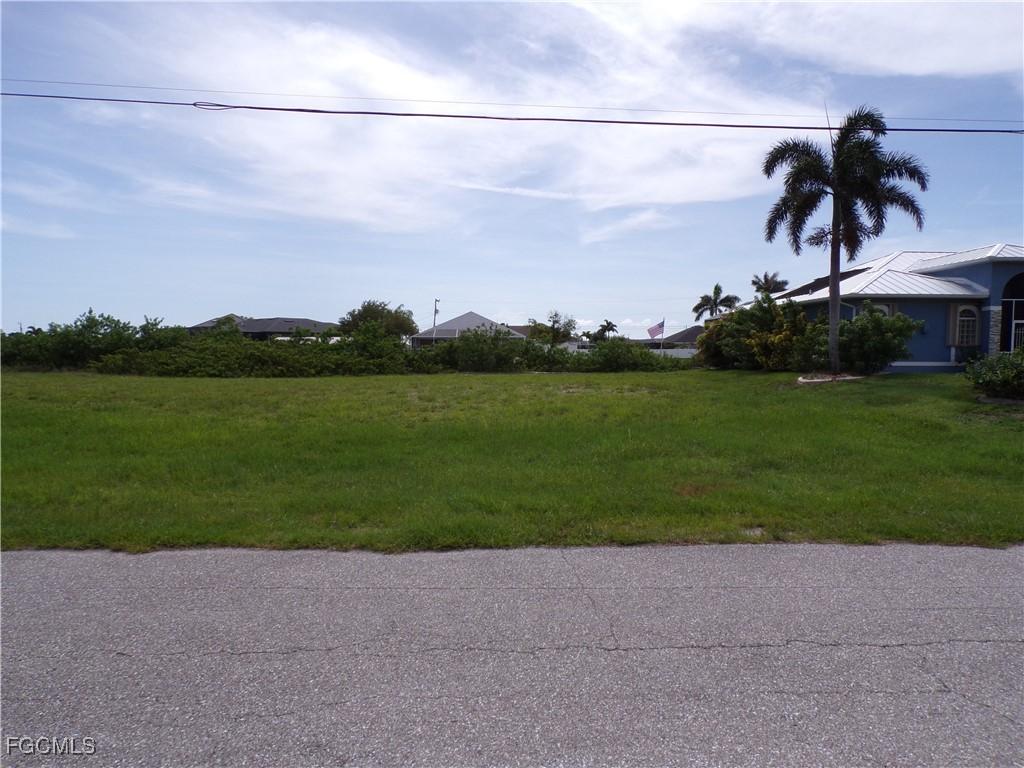 400 NW 32nd Pl., Cape Coral, FL 33993