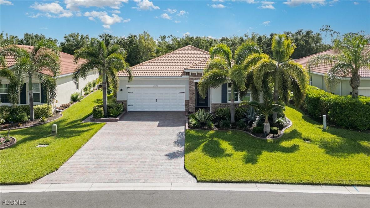 15140 Yellow Wood Dr., Alva, FL 33920