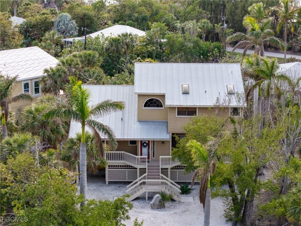 1241 Junonia St., Sanibel, FL 33957