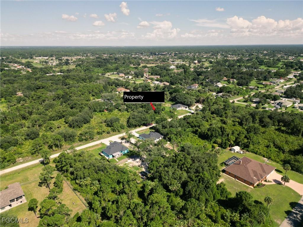 404 Thompson Ave., Lehigh Acres, FL 33972