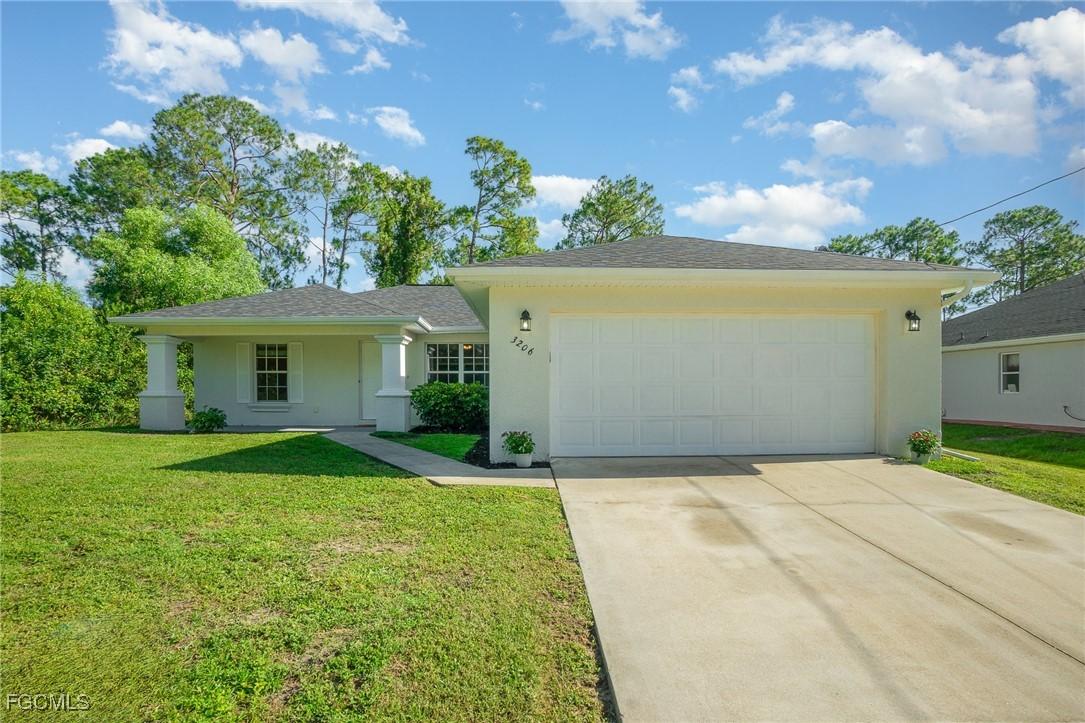 3206 22nd St., Lehigh Acres, FL 33971