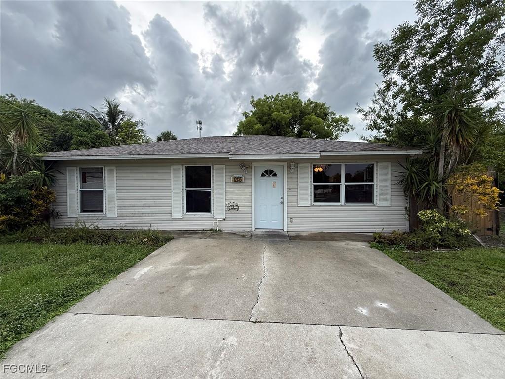 12135 Americus Ln., Naples, FL 34113