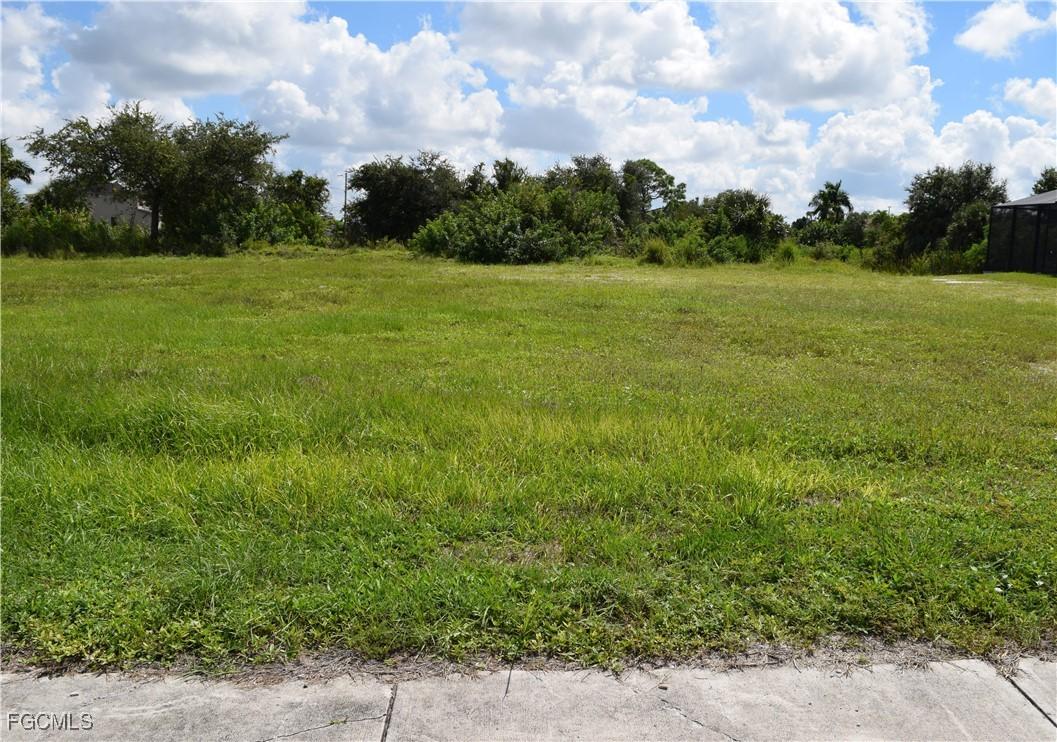 1621 Surfside Blvd., Cape Coral, FL 33991