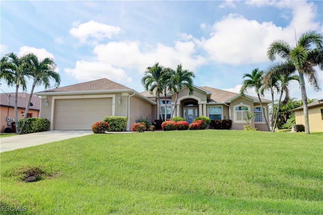 2216 SW 43rd Ln., Cape Coral, FL 33914