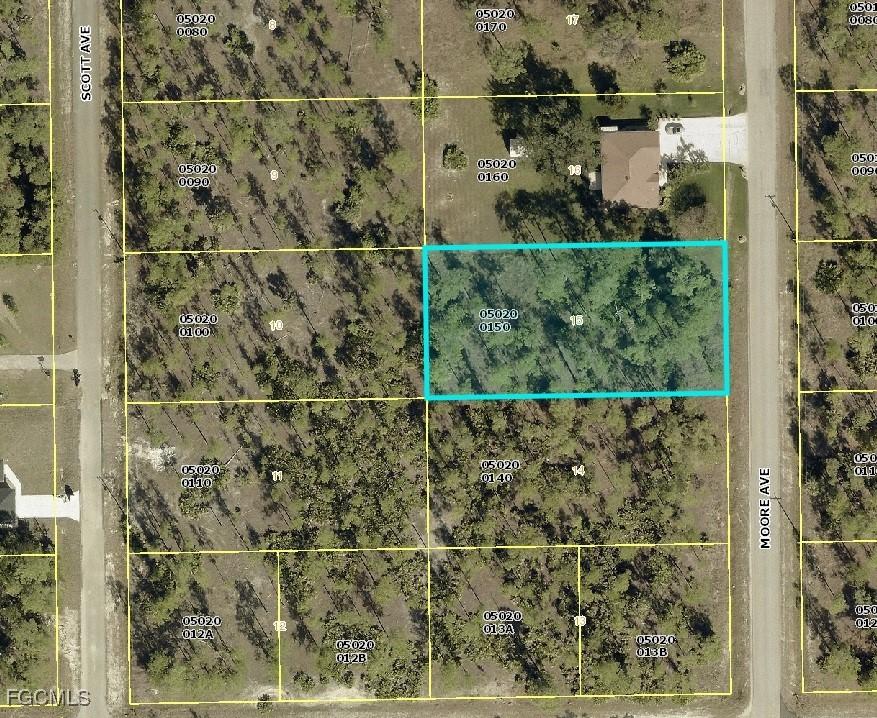 105 Moore Ave., Lehigh Acres, FL 33974