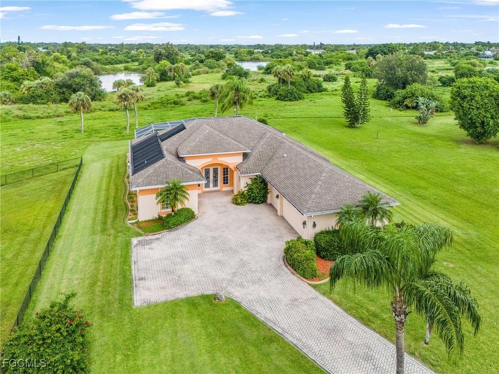 716 Bell Blvd., Lehigh Acres, FL 33974