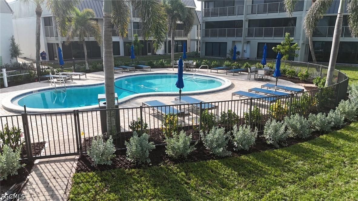 760 Sextant Dr. #321, Sanibel, FL 33957