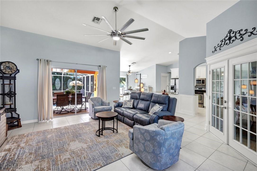 5323 SW 22nd Pl., Cape Coral, FL 33914