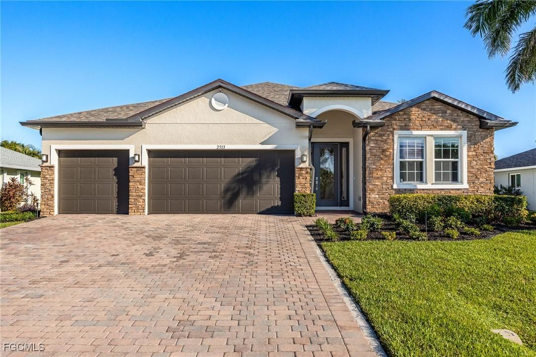 2513 SW 38th Ter., Cape Coral, FL 33914