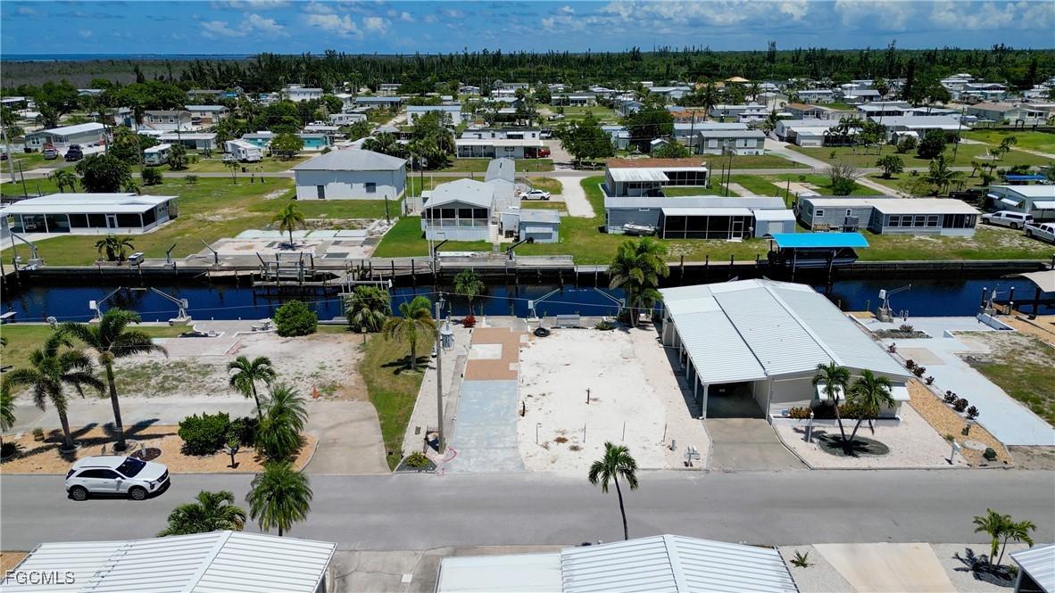 4924 Gulfgate Ln., St James City, FL 33956