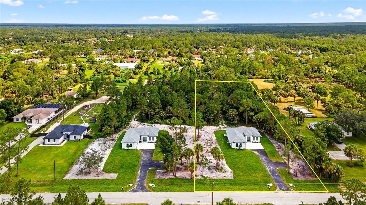 2739 10th Ave., Naples, FL 34117