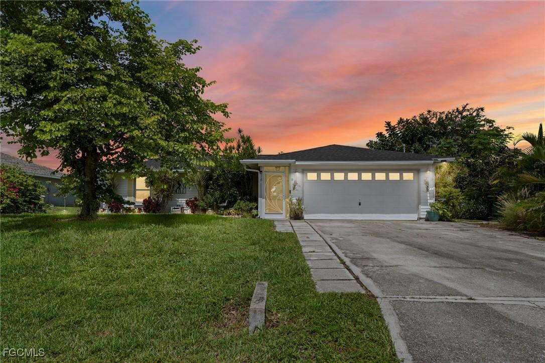 928 NE 1st Ave., Cape Coral, FL 33909